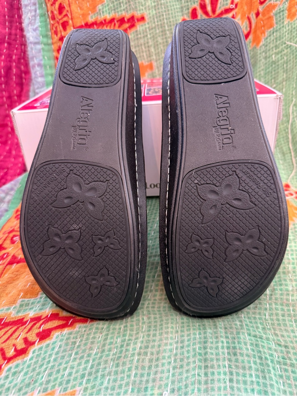 Alegria size 40 like new in box - Picture 2 of 4